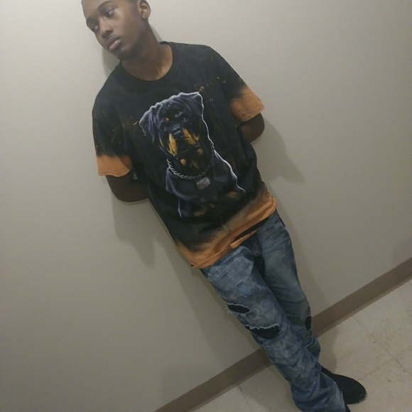 Custom-made tees - Picture 3 of 6